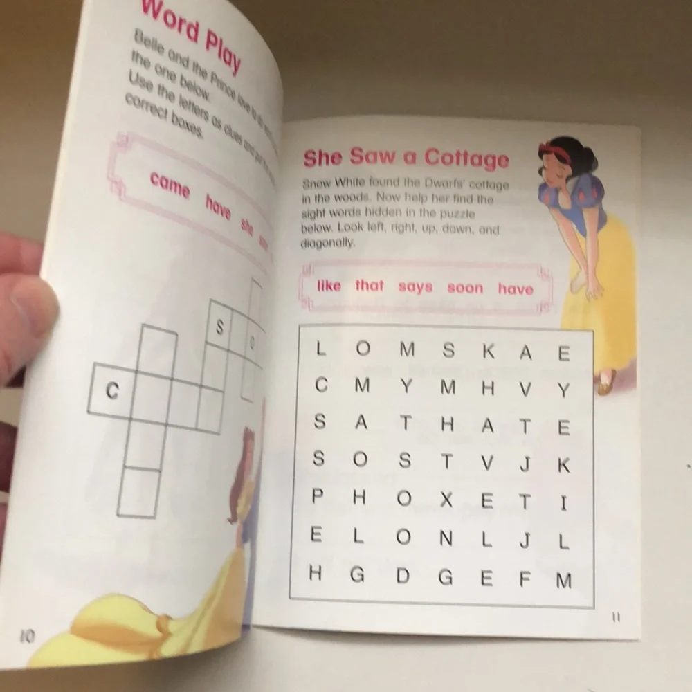 Set Of 9 Scholastic Beginners Reading Paperback Booklets